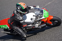 enduro-digital-images;event-digital-images;eventdigitalimages;mallory-park;mallory-park-photographs;mallory-park-trackday;mallory-park-trackday-photographs;no-limits-trackdays;peter-wileman-photography;racing-digital-images;trackday-digital-images;trackday-photos